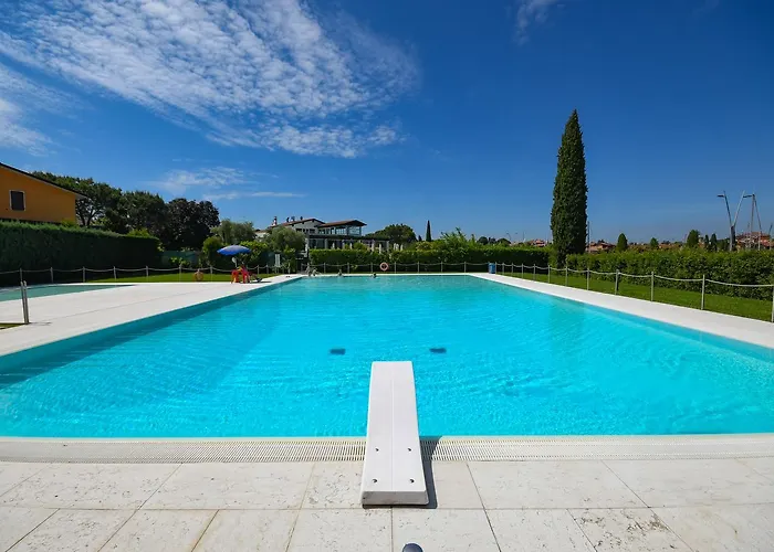 Sirmione Beach Apartment